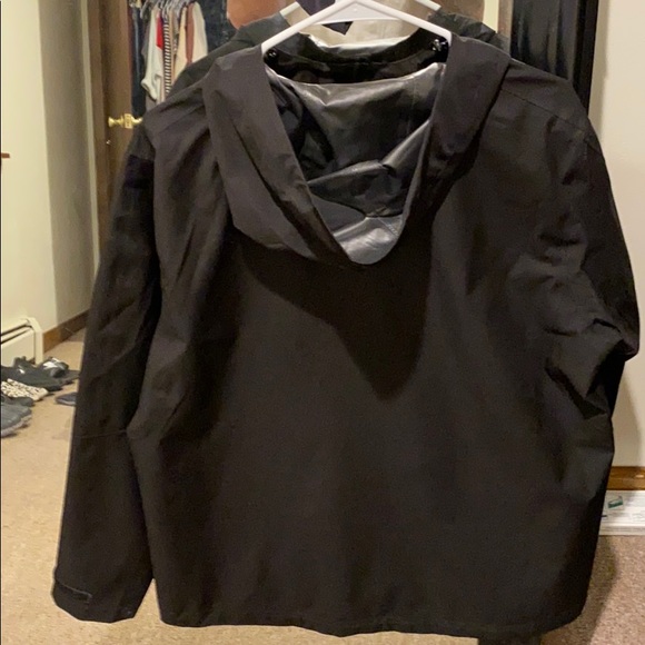 Swiss tech windbreaker...... 10/10 - Picture 3 of 3